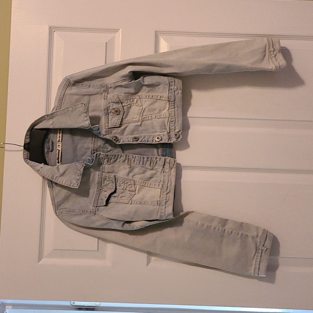 Distressed short Jean jacket